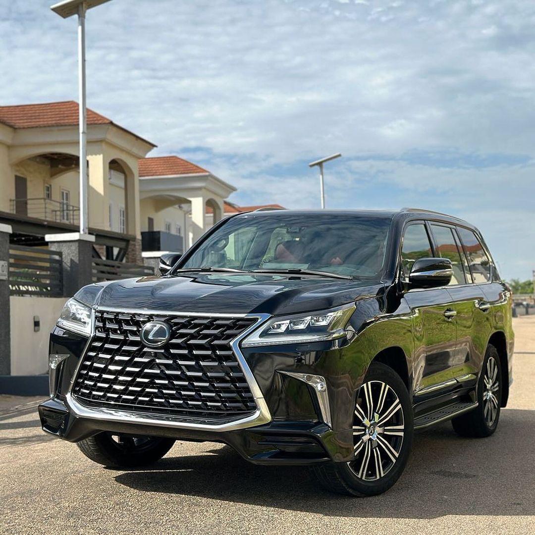 Executive SUV